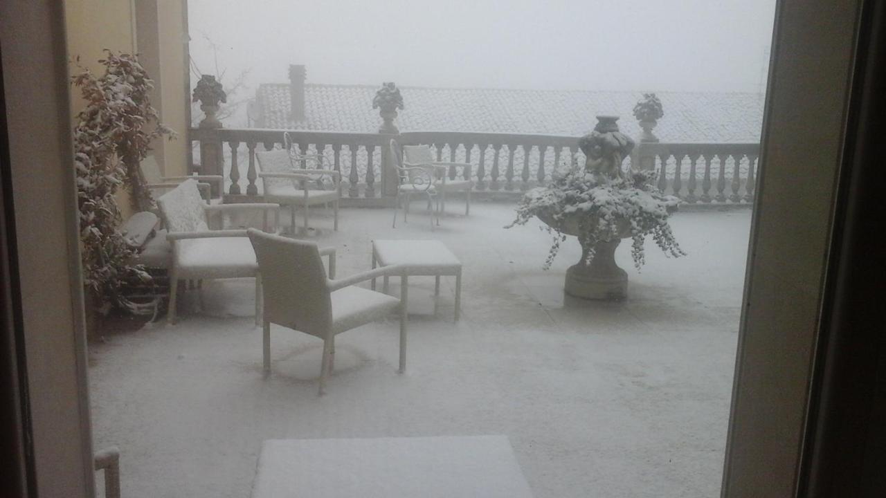 Villa Di Miscio Sant'Agata di Puglia Exterior foto